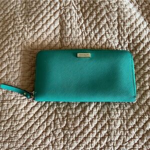 Kate Spade Large Clutch Wallet | Green